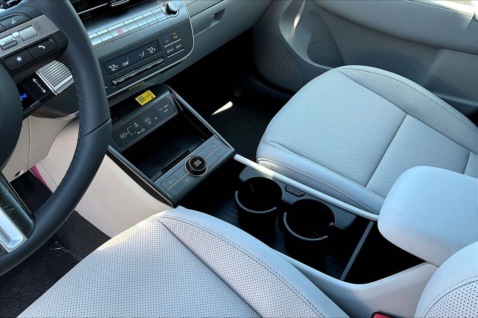 New 2026 Hyundai Kona SEL Premium FWD image 12