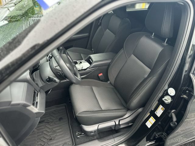Used 2025 Mitsubishi Outlander ES FWD image 12