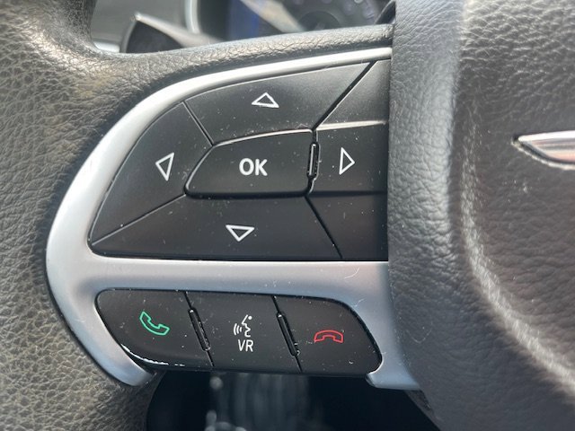 Used 2016 Chrysler 200 Limited FWD image 19