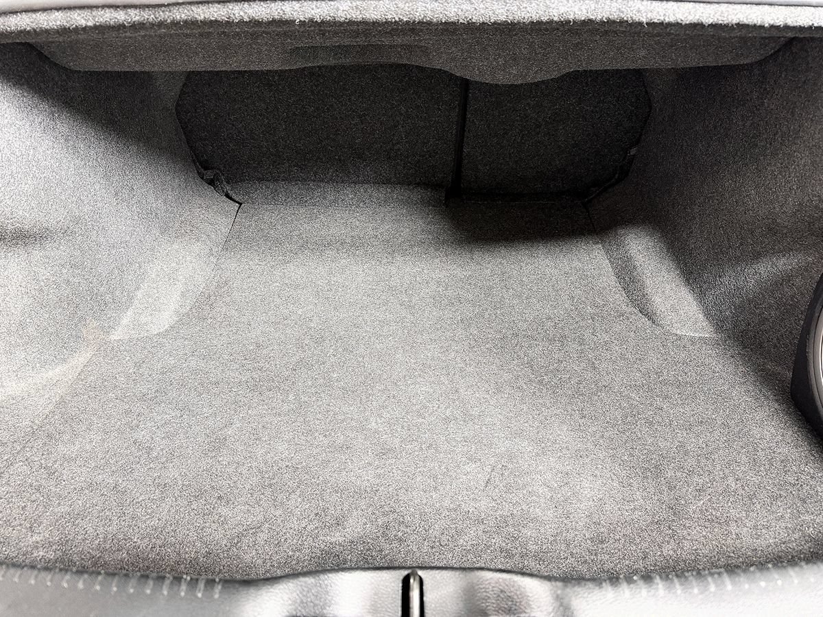 Used 2023 Chrysler 300 S RWD image 13