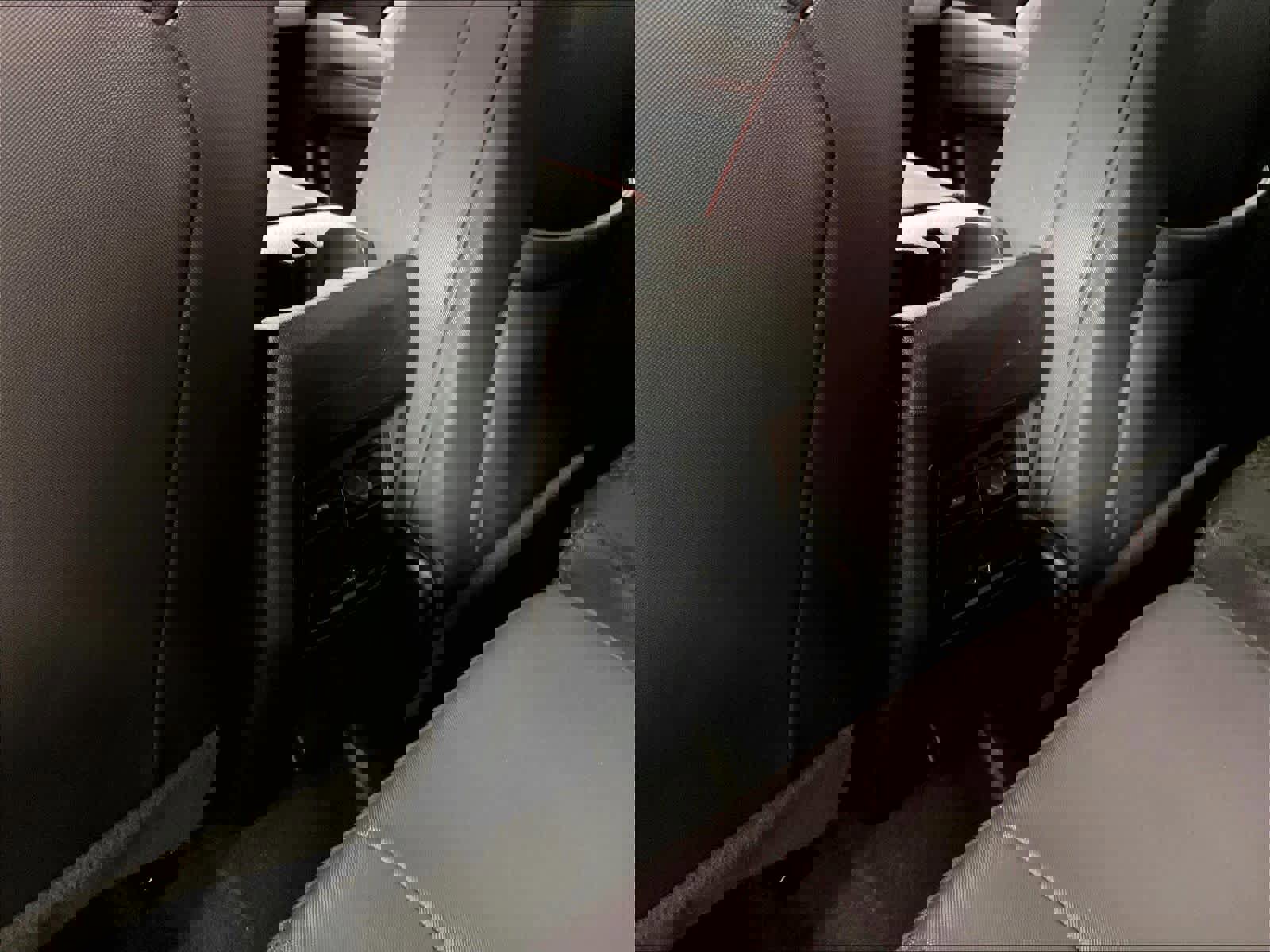 Used 2024 Chevrolet Colorado Z71 w/ Z71 Convenience Package 2 image 27