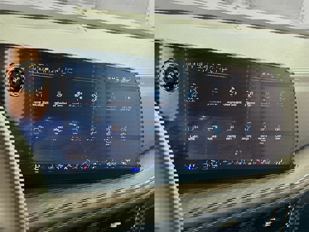 New 2025 Chevrolet Suburban Premier image 10