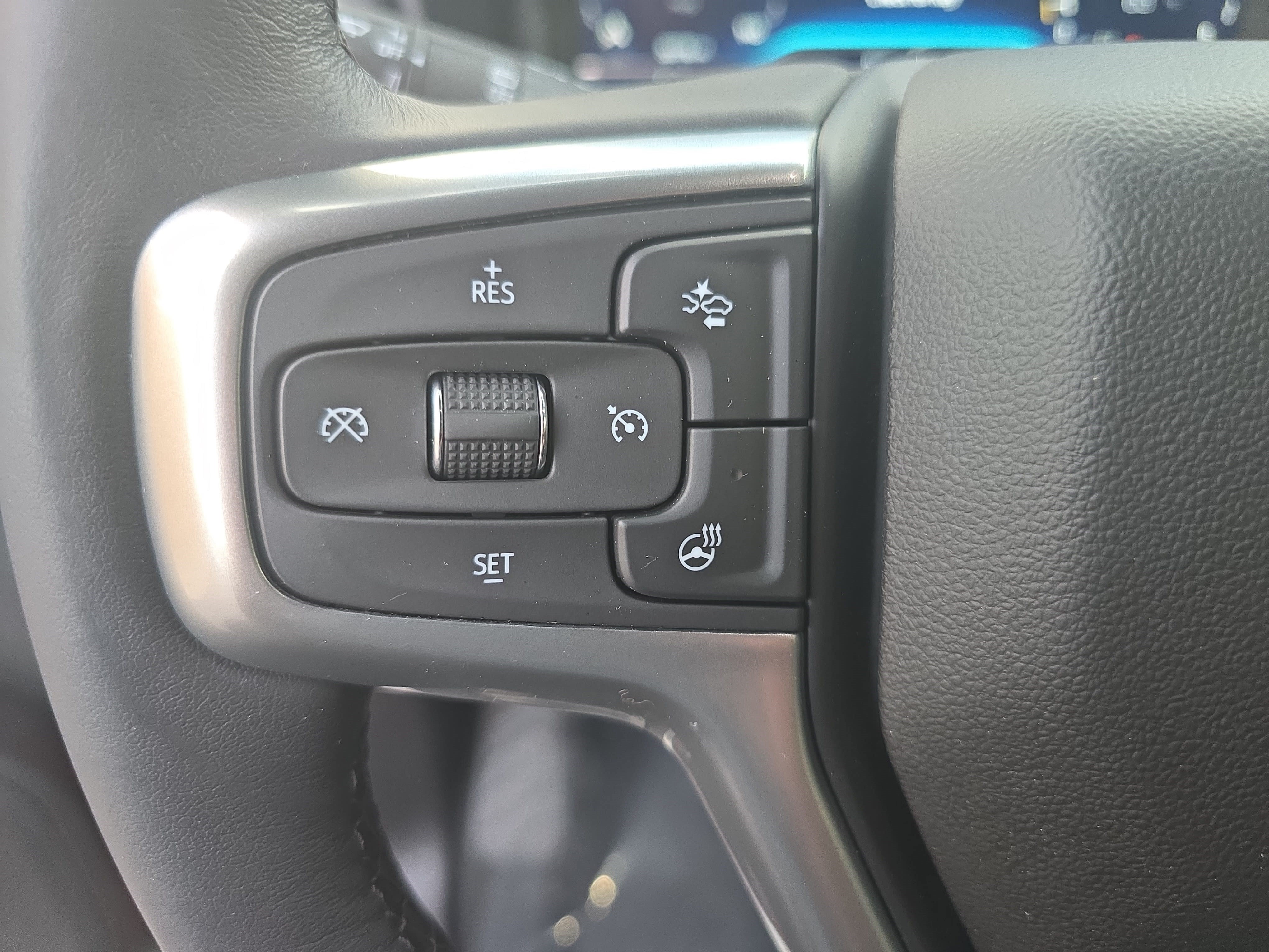 Used 2023 Chevrolet Tahoe Premier AWD/4WD image 18