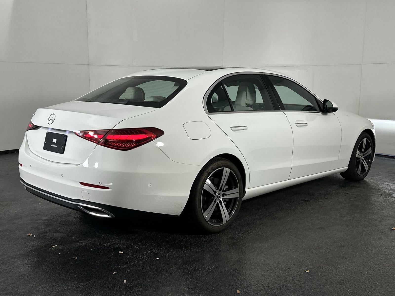 Used 2025 Mercedes-Benz C 300 Sedan image 11