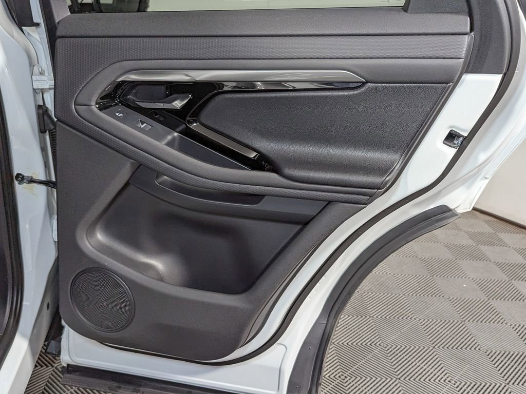 Used 2022 Land Rover Range Rover Evoque S image 39