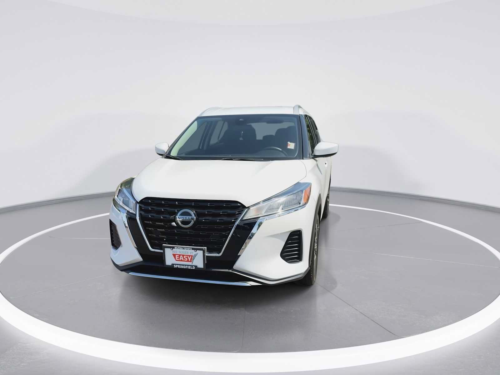 Used 2021 Nissan Kicks SV FWD image 3