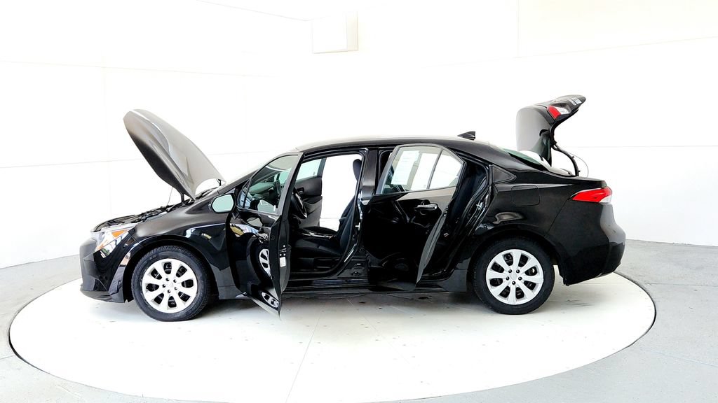 Certified 2024 Toyota Corolla LE FWD image 10