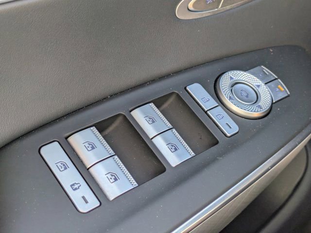 Used 2025 Genesis Electrified GV70 Advanced image 20