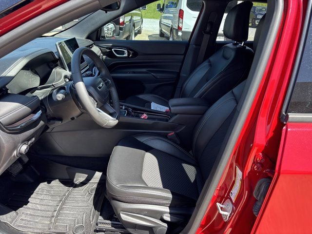 Used 2023 Jeep Compass Altitude AWD/4WD image 13