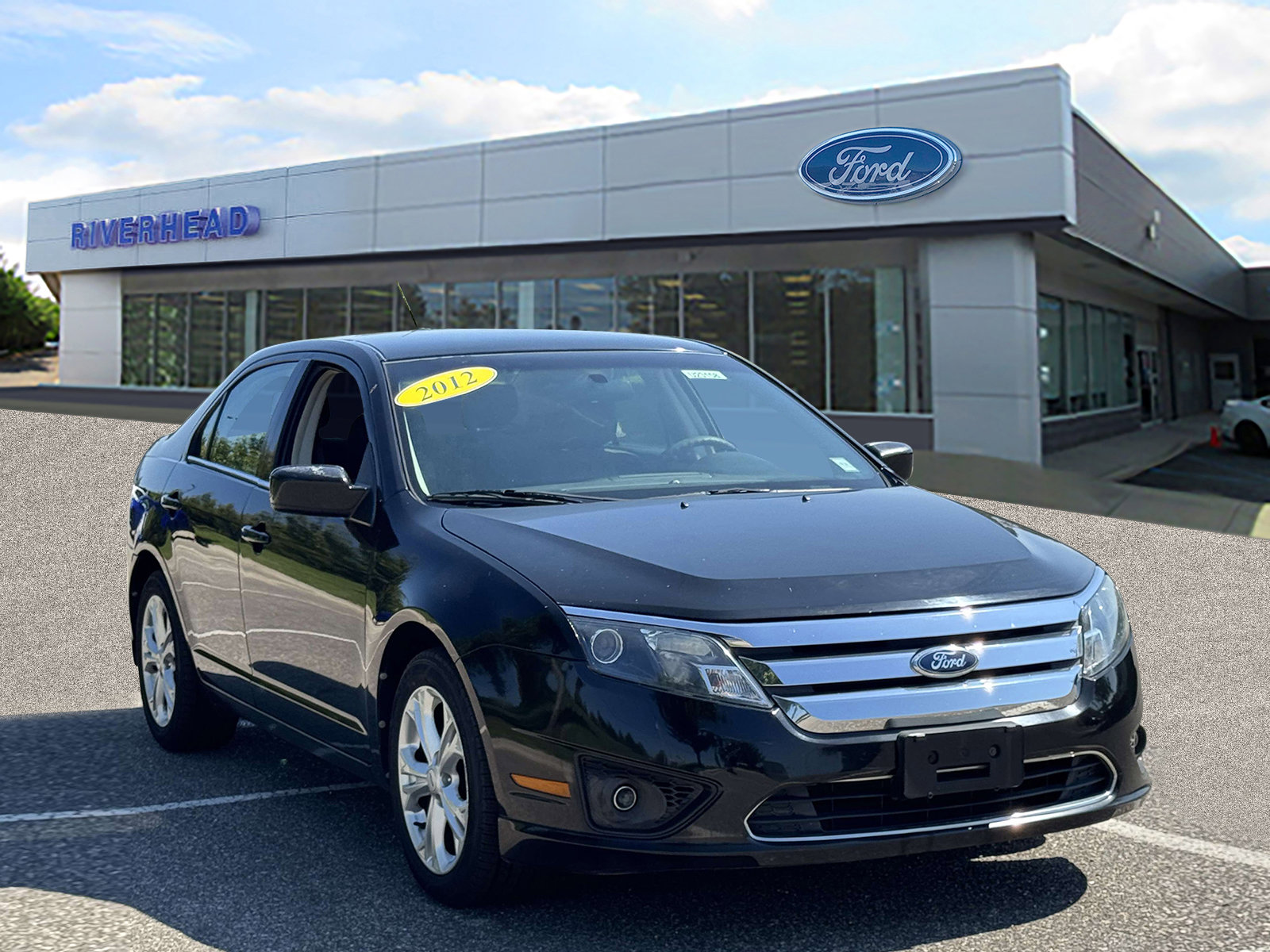 Used 2012 Ford Fusion SE image 2