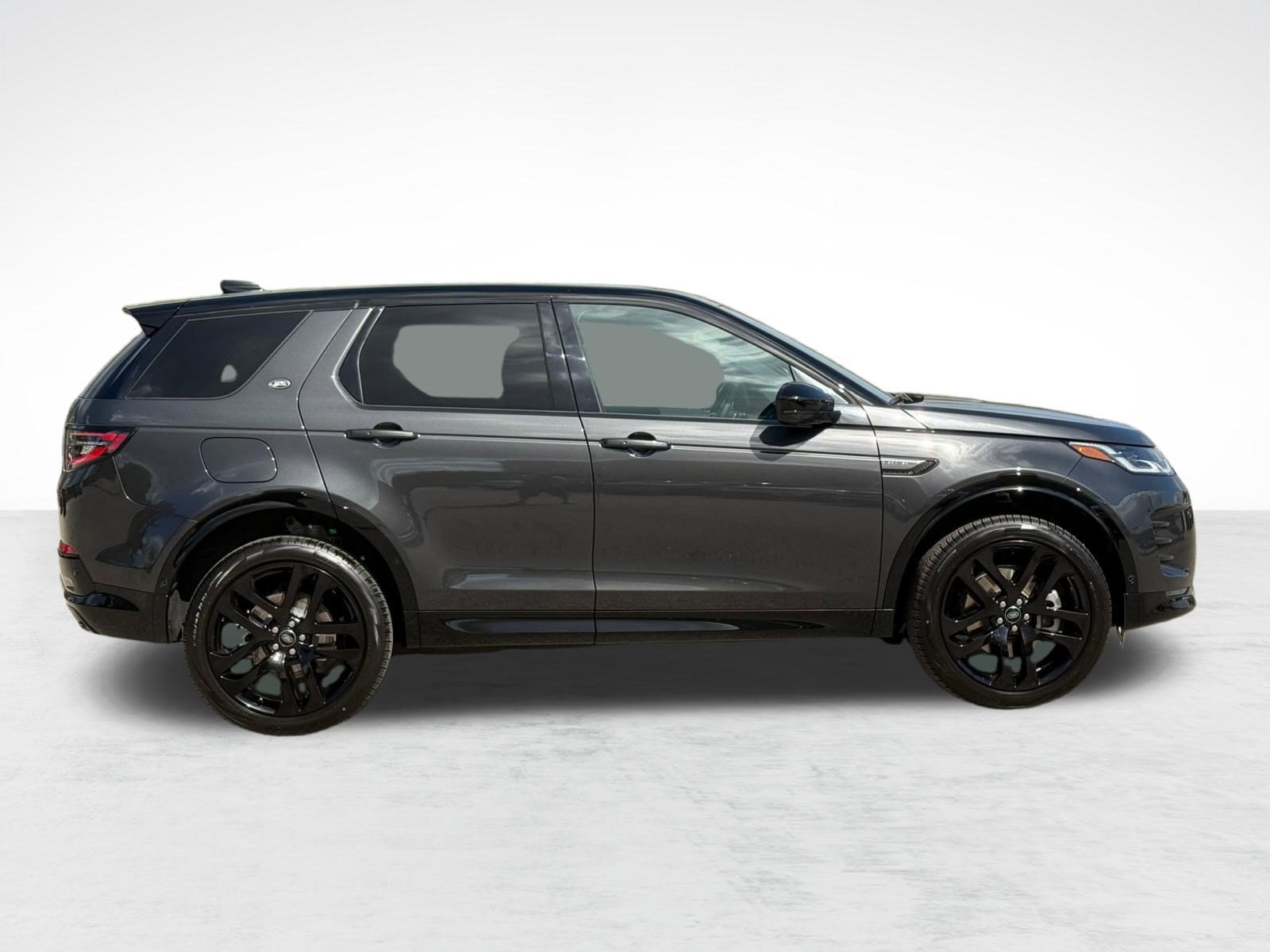 Used 2026 Land Rover Discovery Sport Landmark AWD/4WD image 8