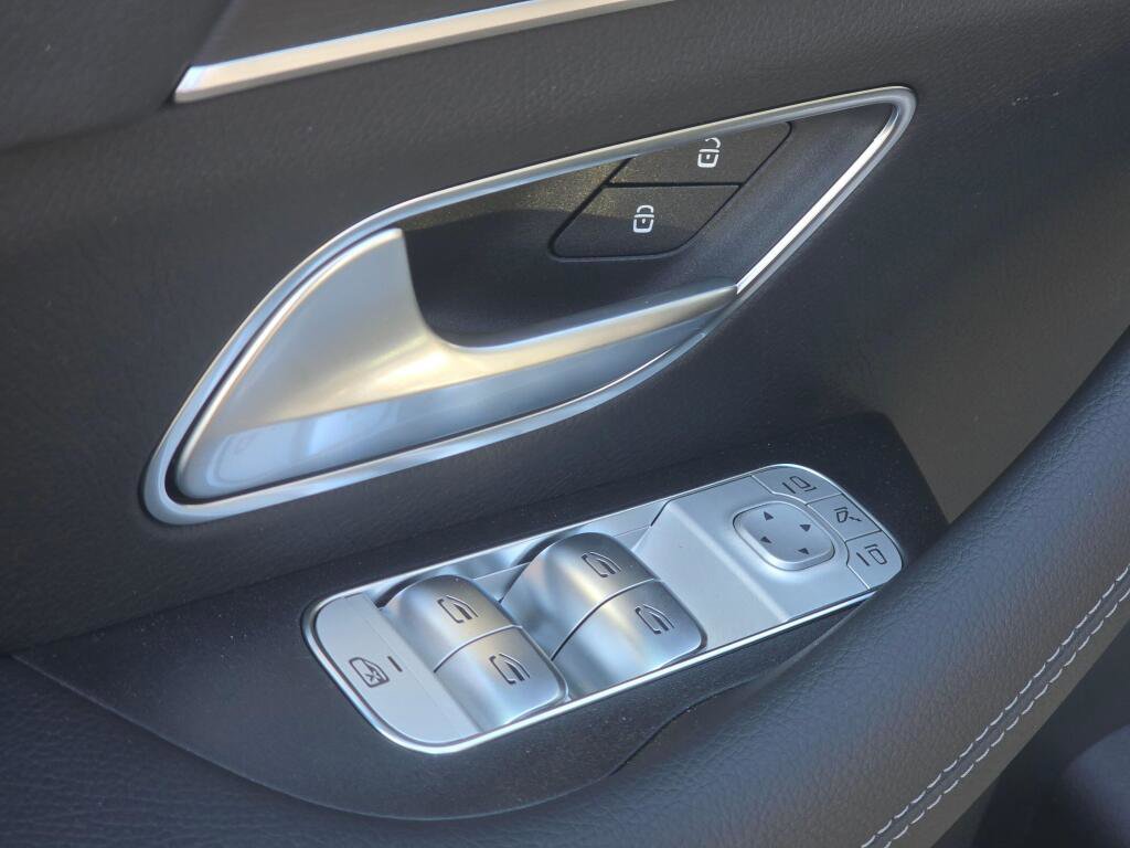 New 2026 Mercedes-Benz GLS 450 4MATIC image 38