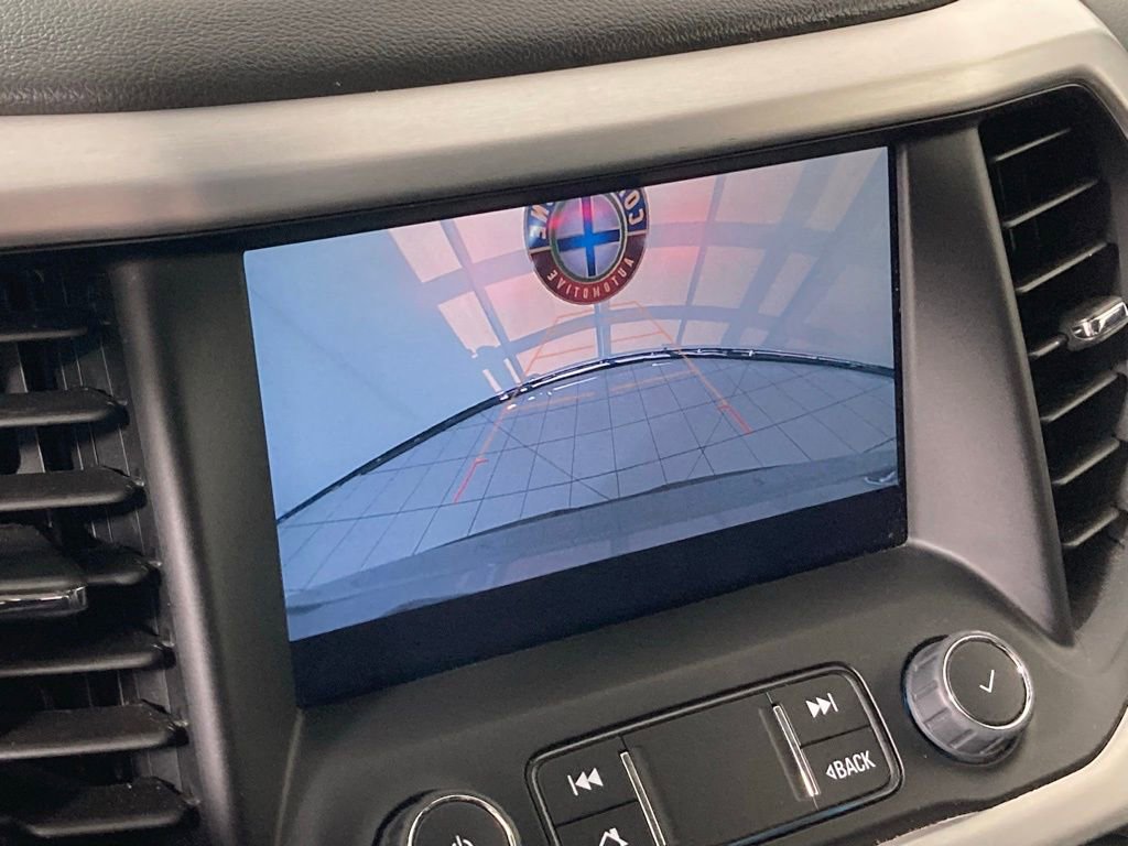 Used 2023 GMC Acadia SLT image 5