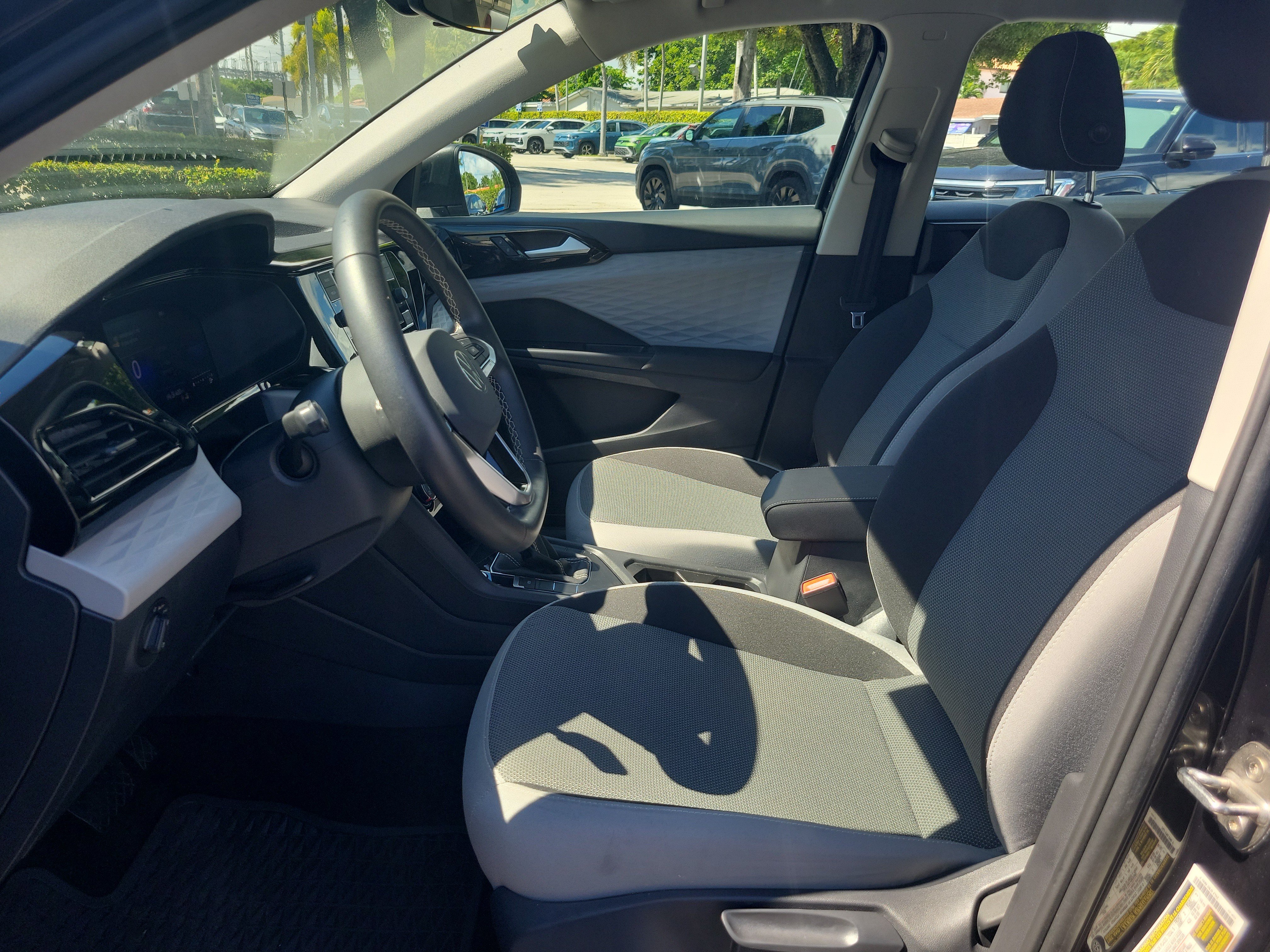 Certified 2023 Volkswagen Taos S FWD image 20