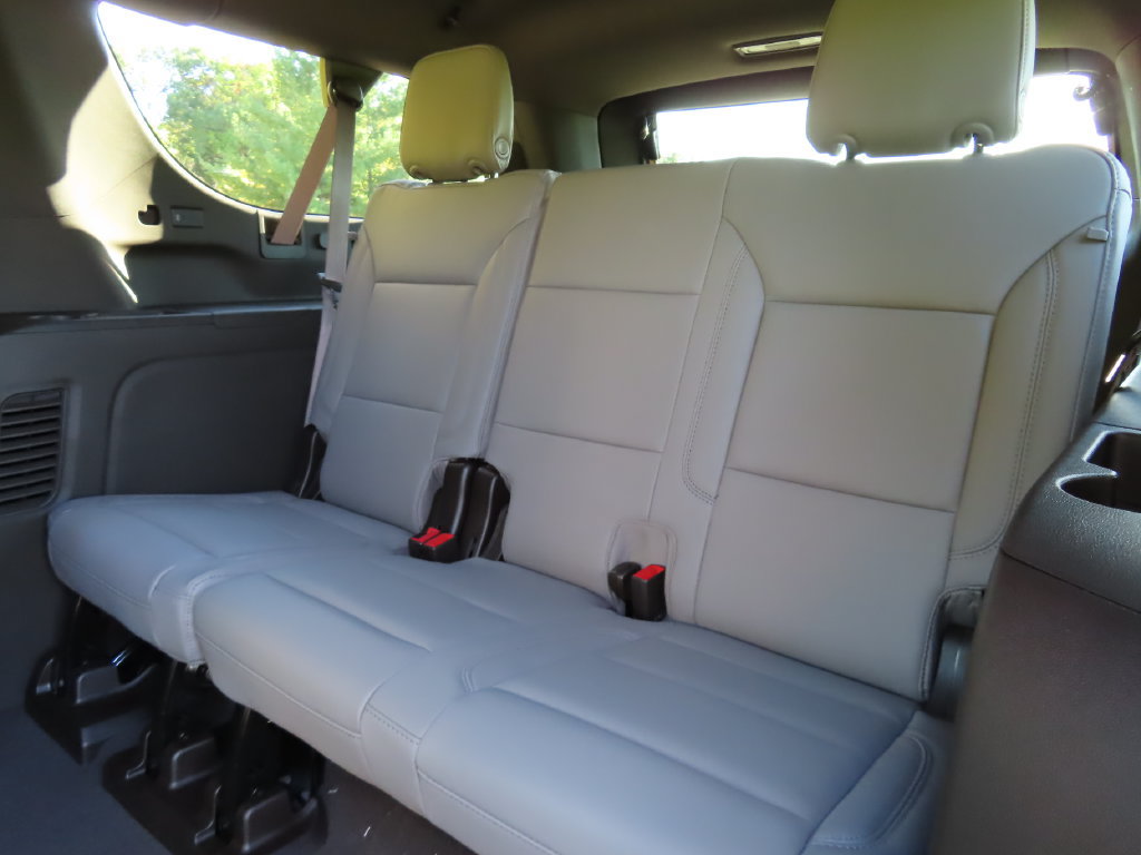 New 2027 Chevrolet Suburban LT w/ Comfort Package AWD/4WD image 30