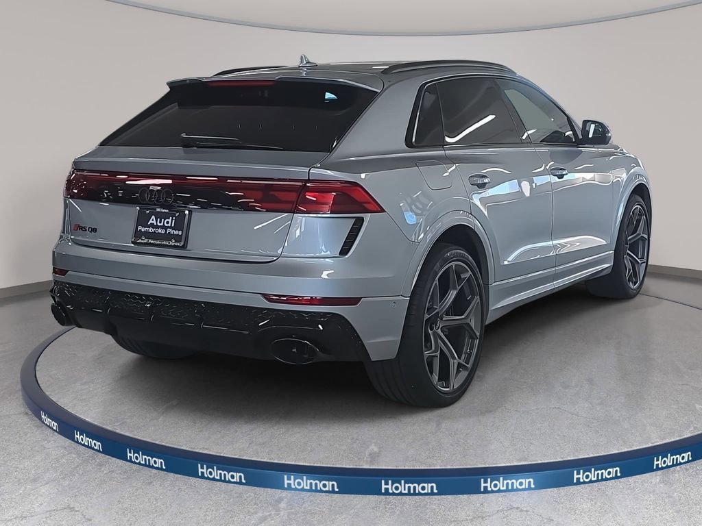 New 2026 Audi RS Q8 performance image 4