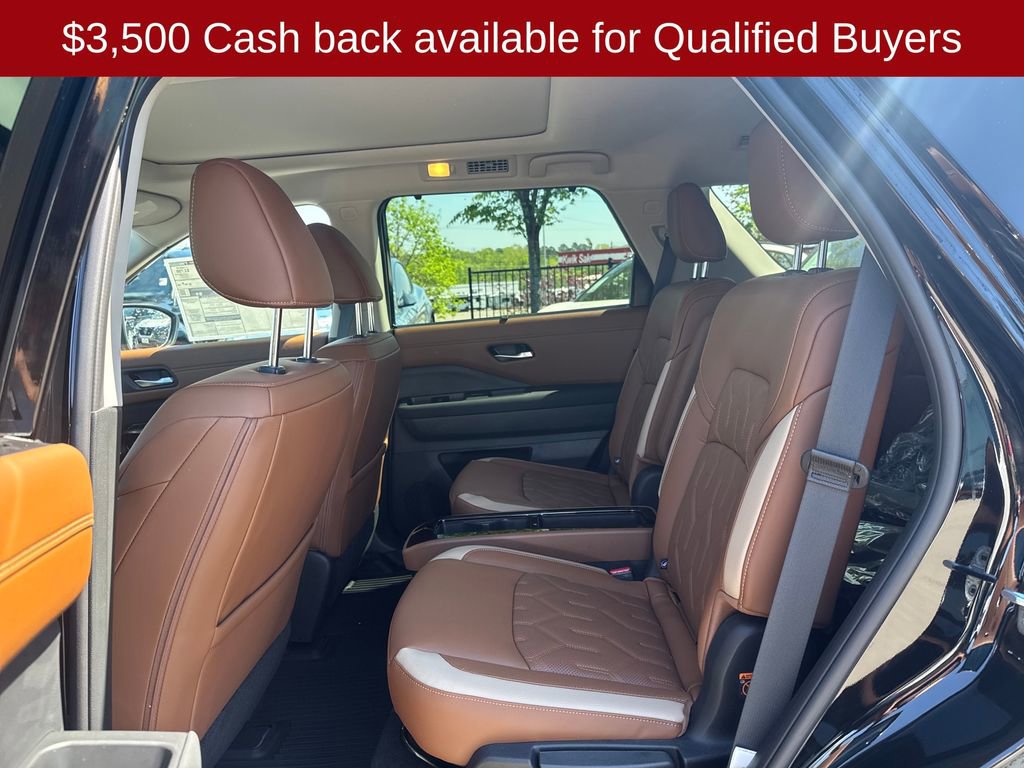 New 2026 Nissan Pathfinder Platinum image 26