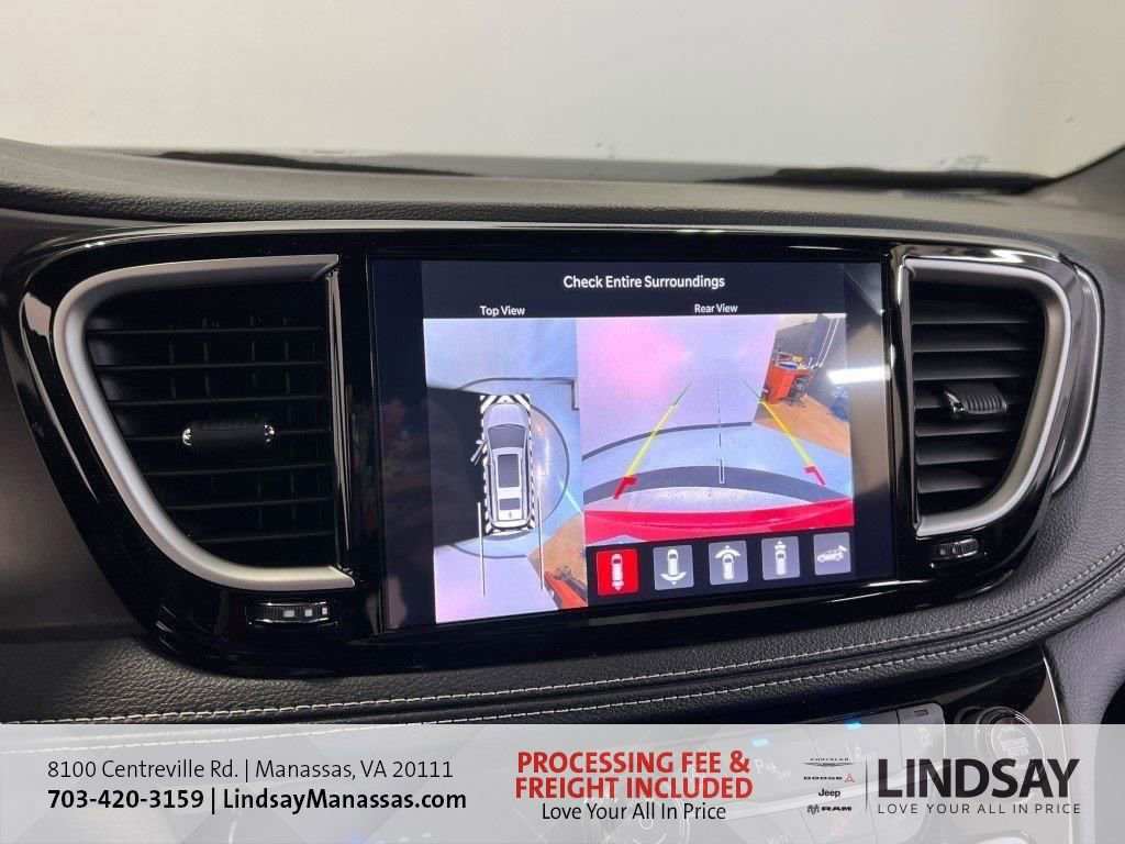 New 2026 Chrysler Pacifica Select image 30