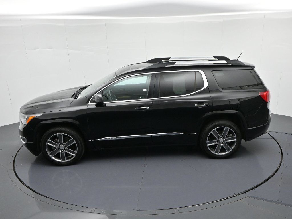 Used 2017 GMC Acadia Denali w/ Technology Package AWD/4WD image 20