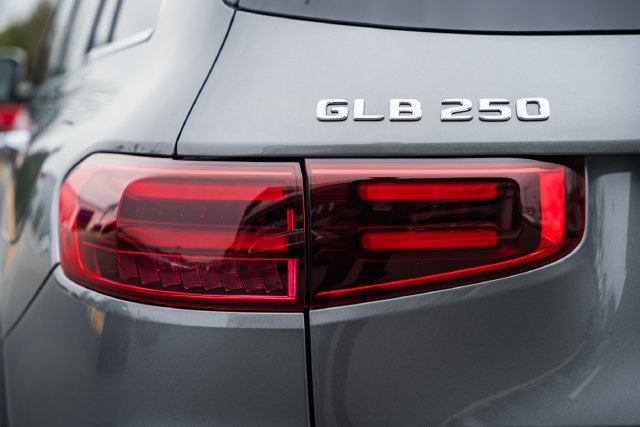 Used 2026 Mercedes-Benz GLB 250 4MATIC image 7