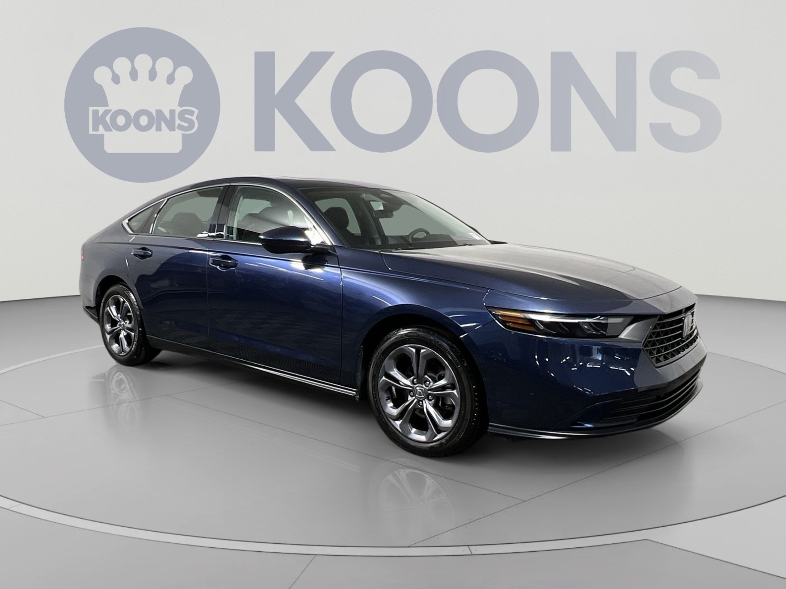 Used 2023 Honda Accord EX image 2