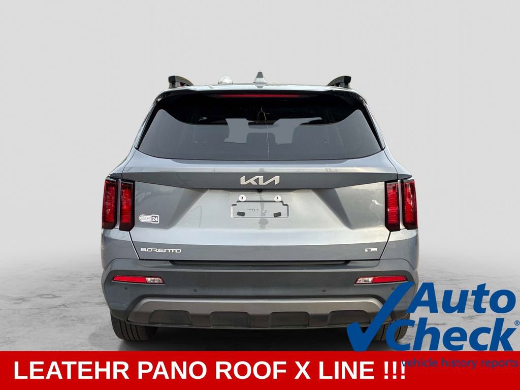 Used 2023 Kia Sorento S w/ Panoramic Sunroof Package AWD/4WD image 6