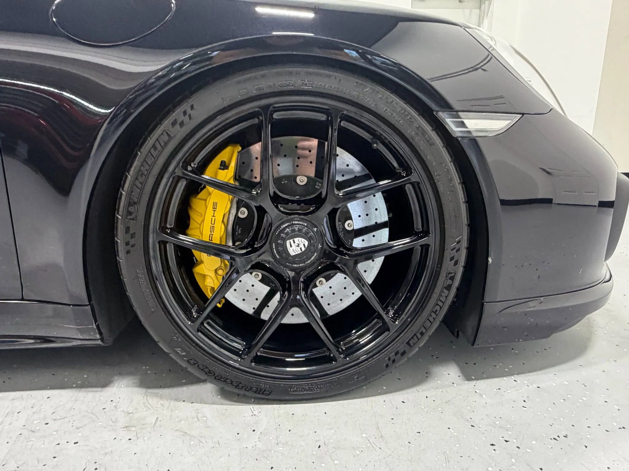 Used 2017 Porsche 911 Turbo S image 12