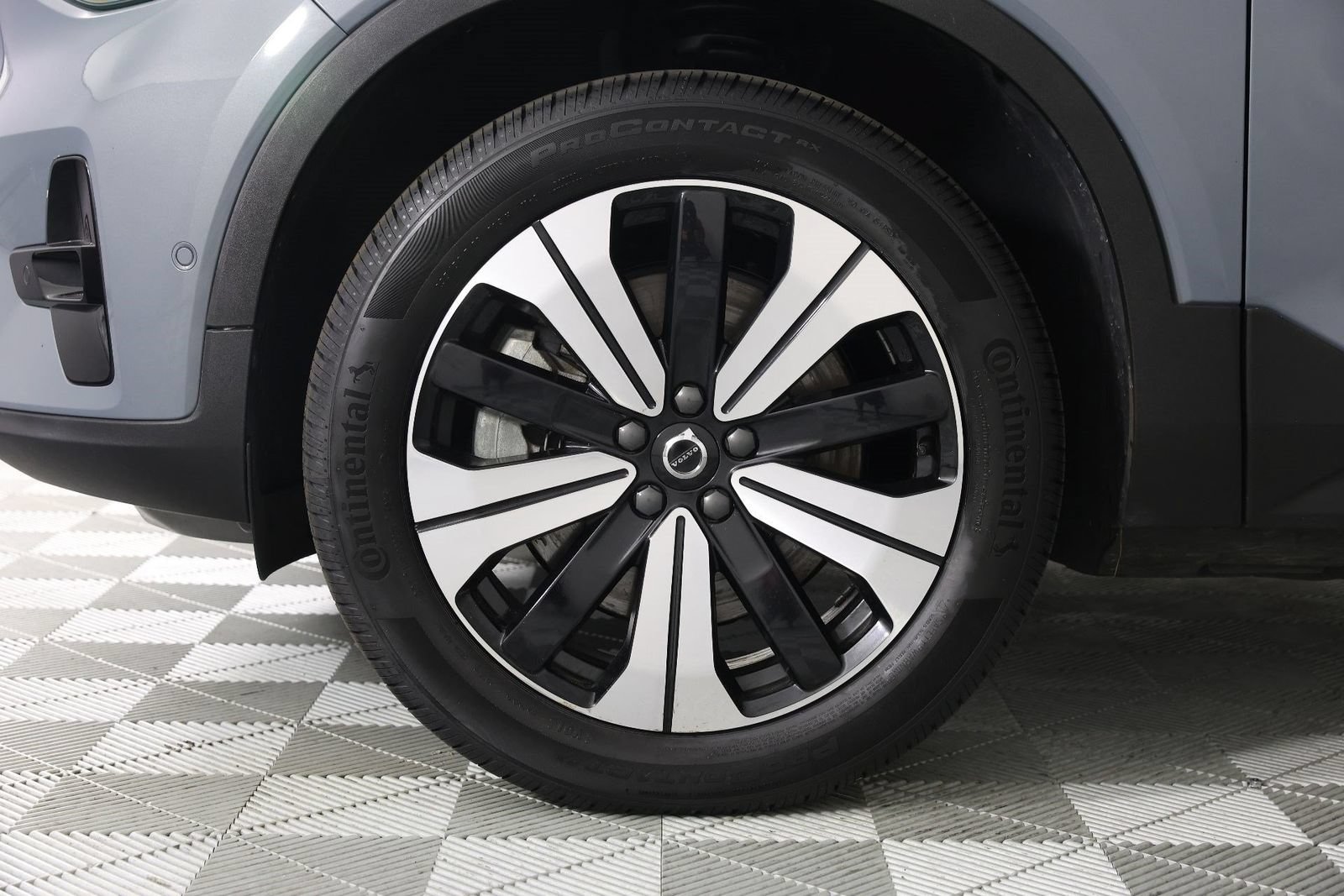 Certified 2023 Volvo C40 P8 Recharge Plus w/ Protection Package Premier AWD/4WD image 26