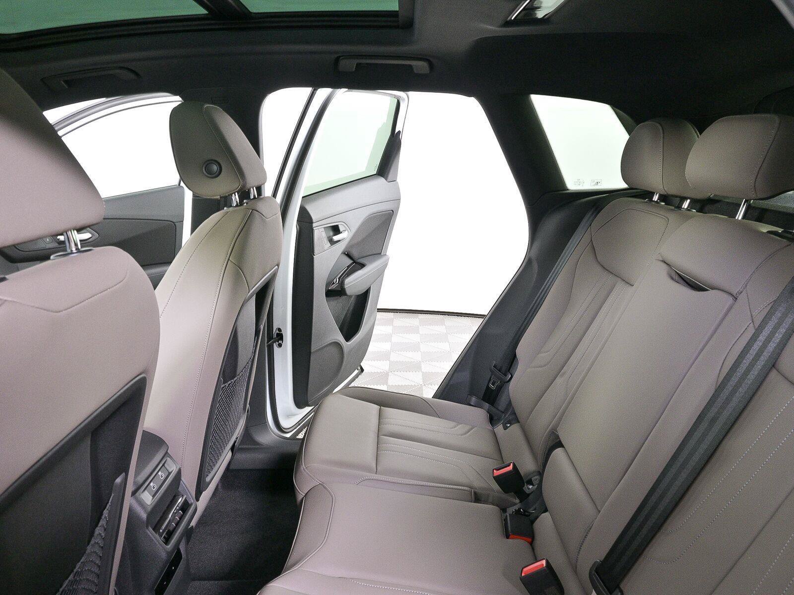 New 2026 Audi Q3 quattro 2.0T AWD/4WD image 33