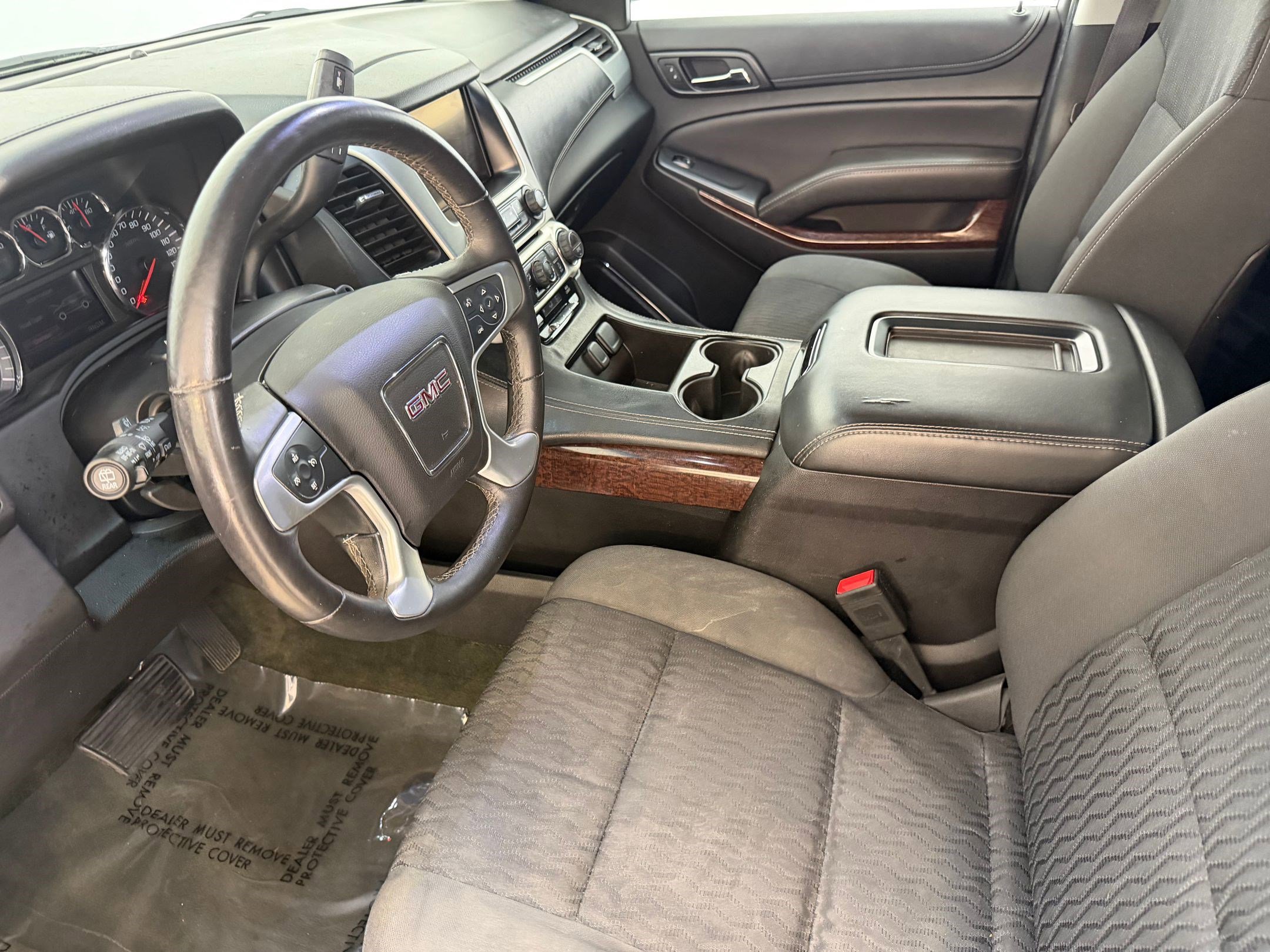 Used 2015 GMC Yukon SLE w/ Convenience Package image 4