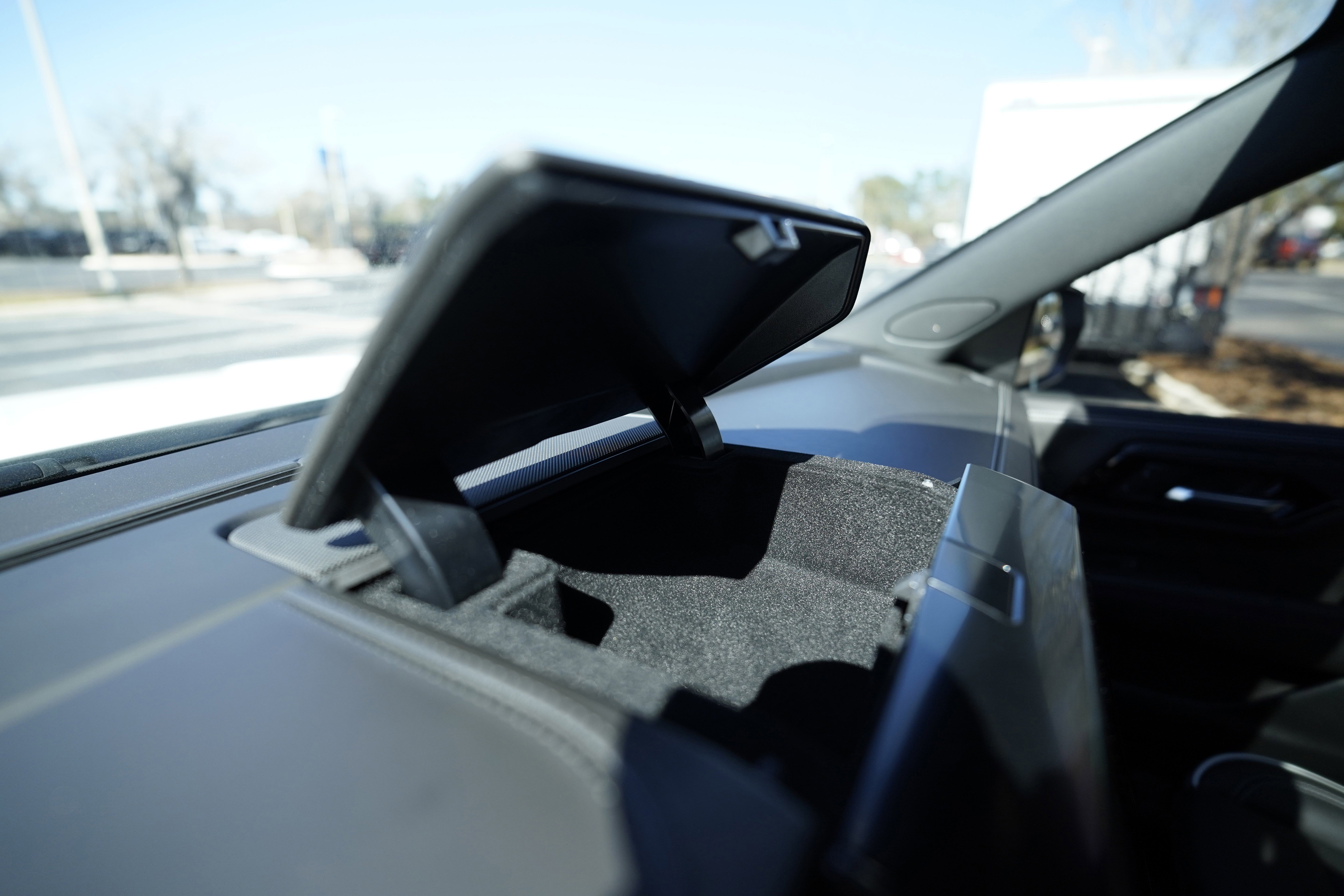 Used 2025 GMC Yukon AT4 Ultimate image 39