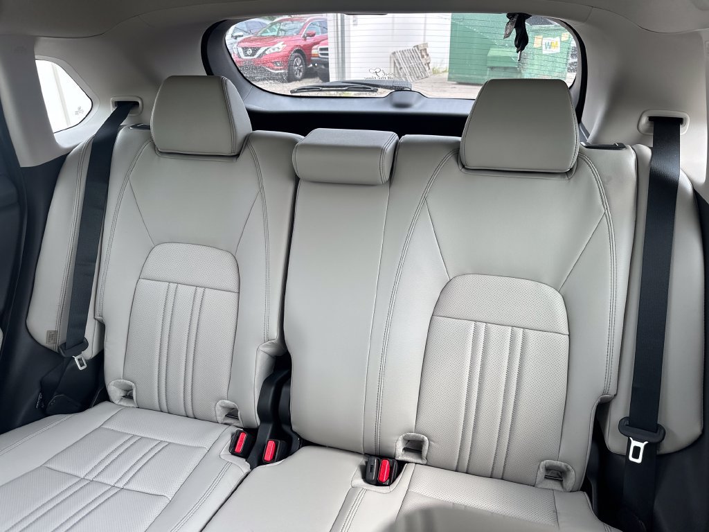 Used 2026 Honda HR-V EX-L image 45