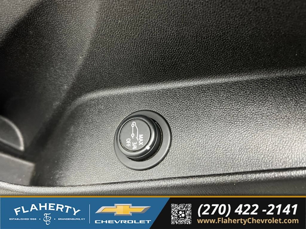 Used 2020 Chevrolet Equinox LT w/ Driver Convenience Package FWD image 23