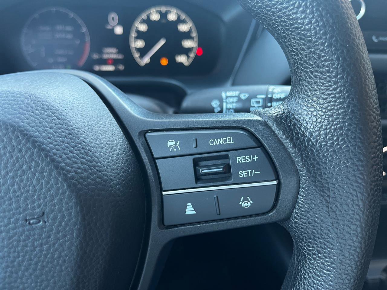 Used 2023 Honda HR-V LX image 14