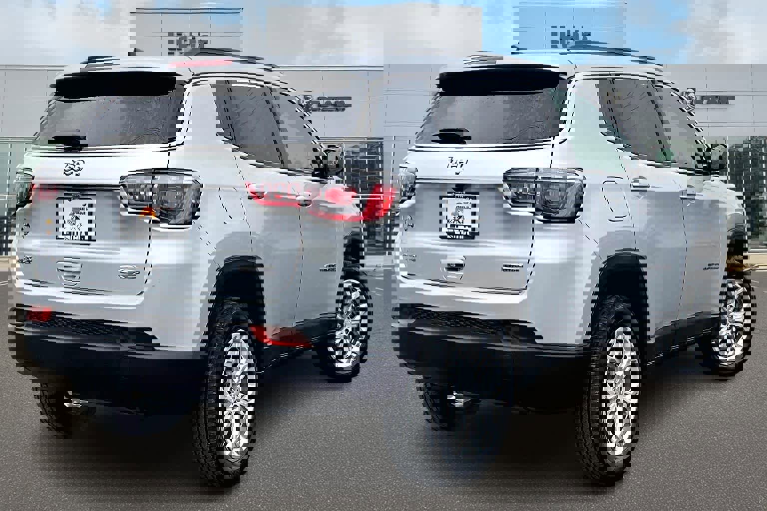 Used 2024 Jeep Compass Latitude image 24