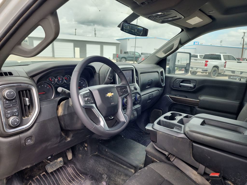 Used 2022 Chevrolet Silverado 2500 LT w/ Convenience Package image 10