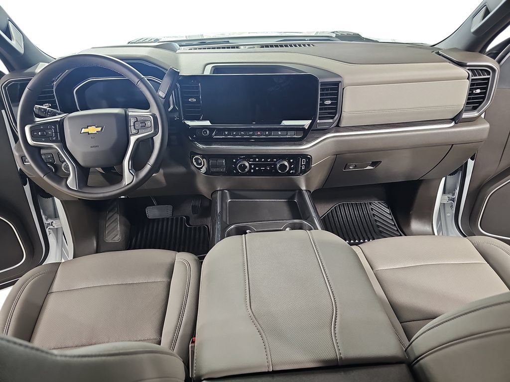 Certified 2026 Chevrolet Silverado 3500 LTZ w/ LTZ Premium Package AWD/4WD image 11