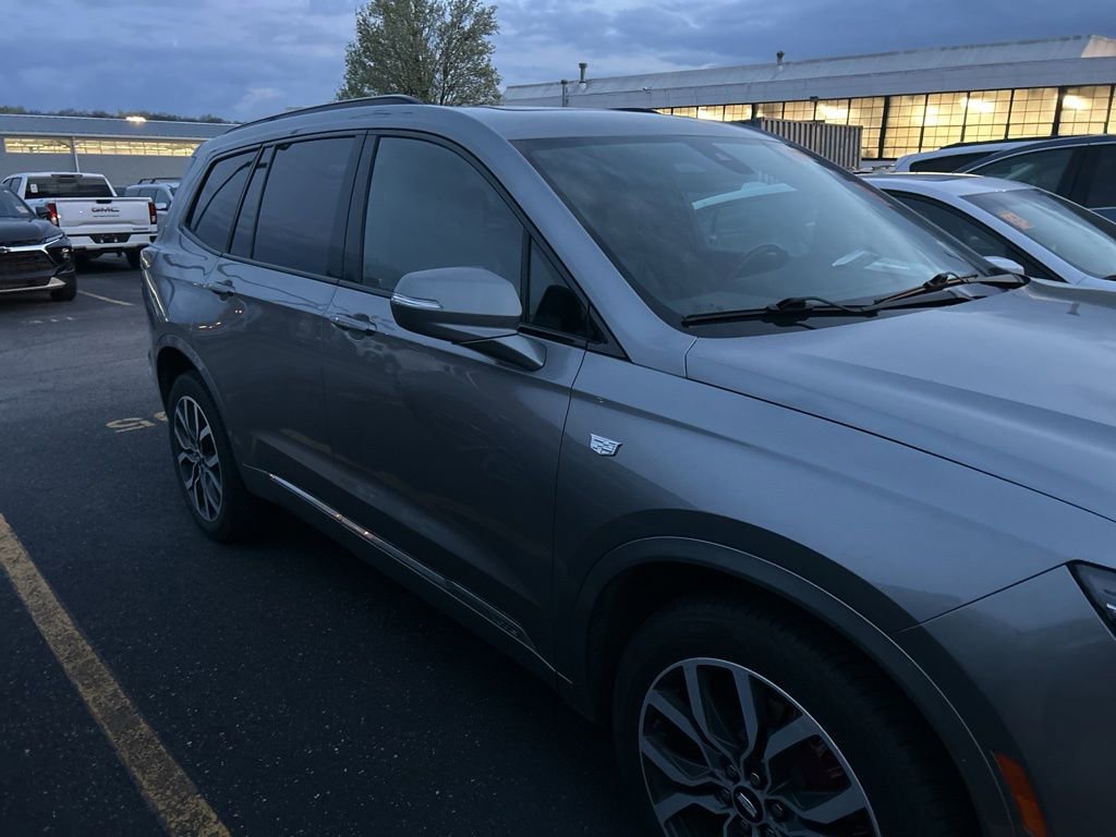 Used 2023 Cadillac XT6 Sport image 5