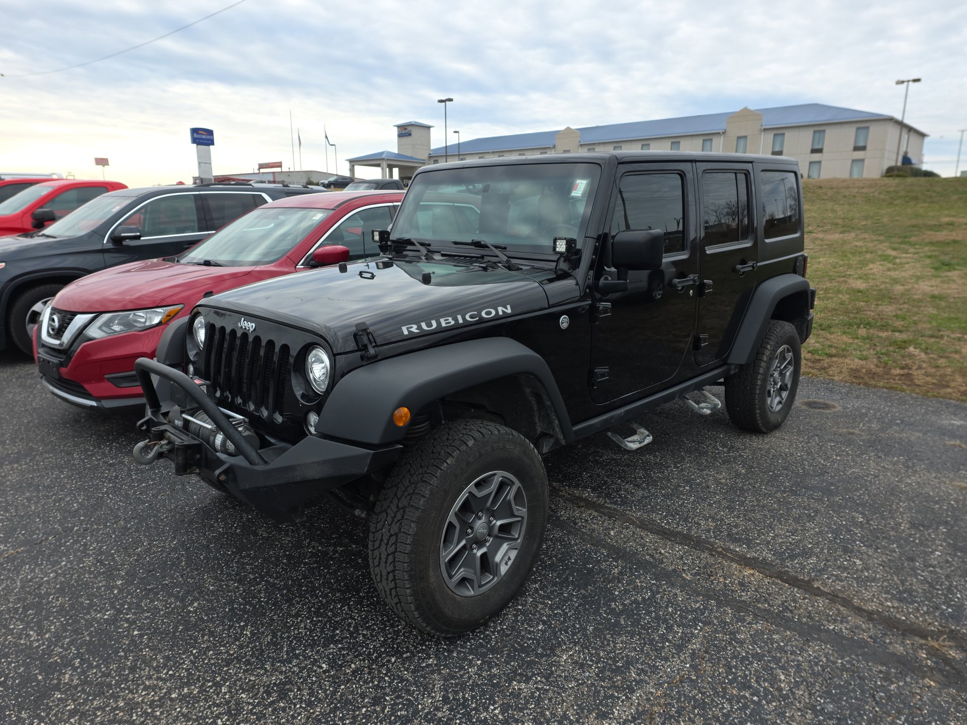 Used 2017 Jeep Wrangler Unlimited Rubicon w/ Max Tow Package image 3