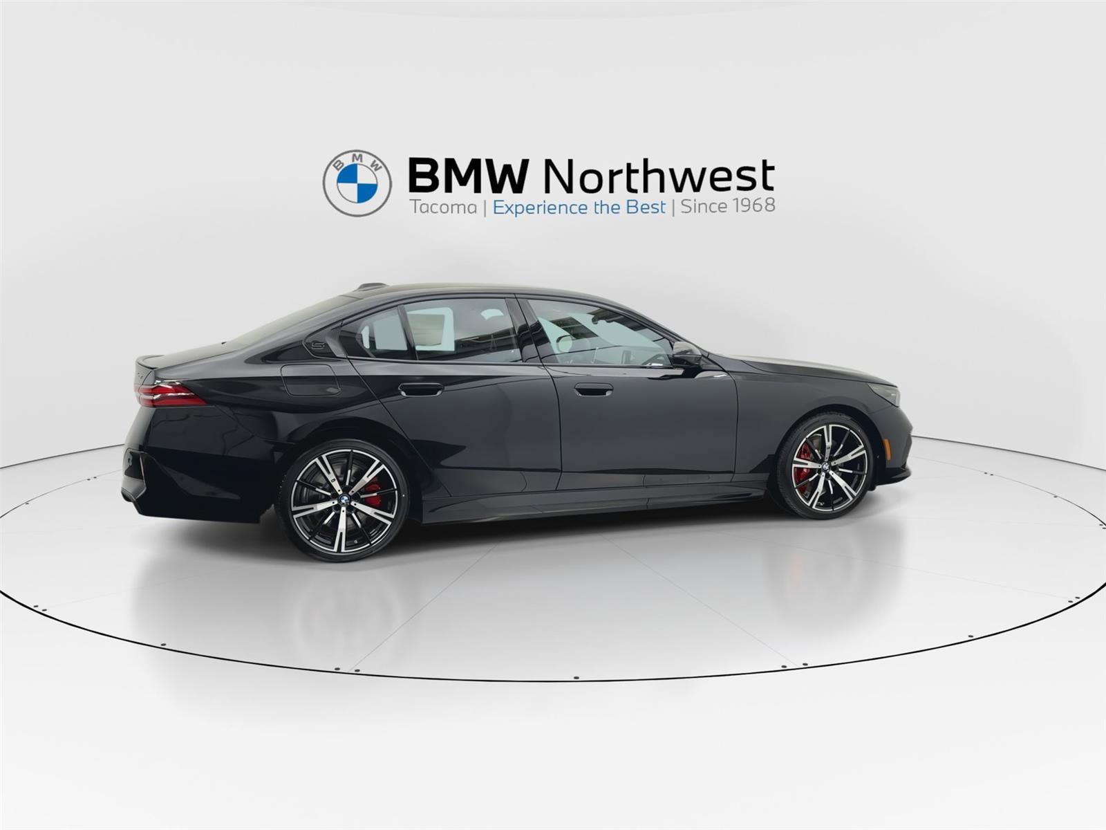 New 2026 BMW 550e xDrive AWD/4WD image 4