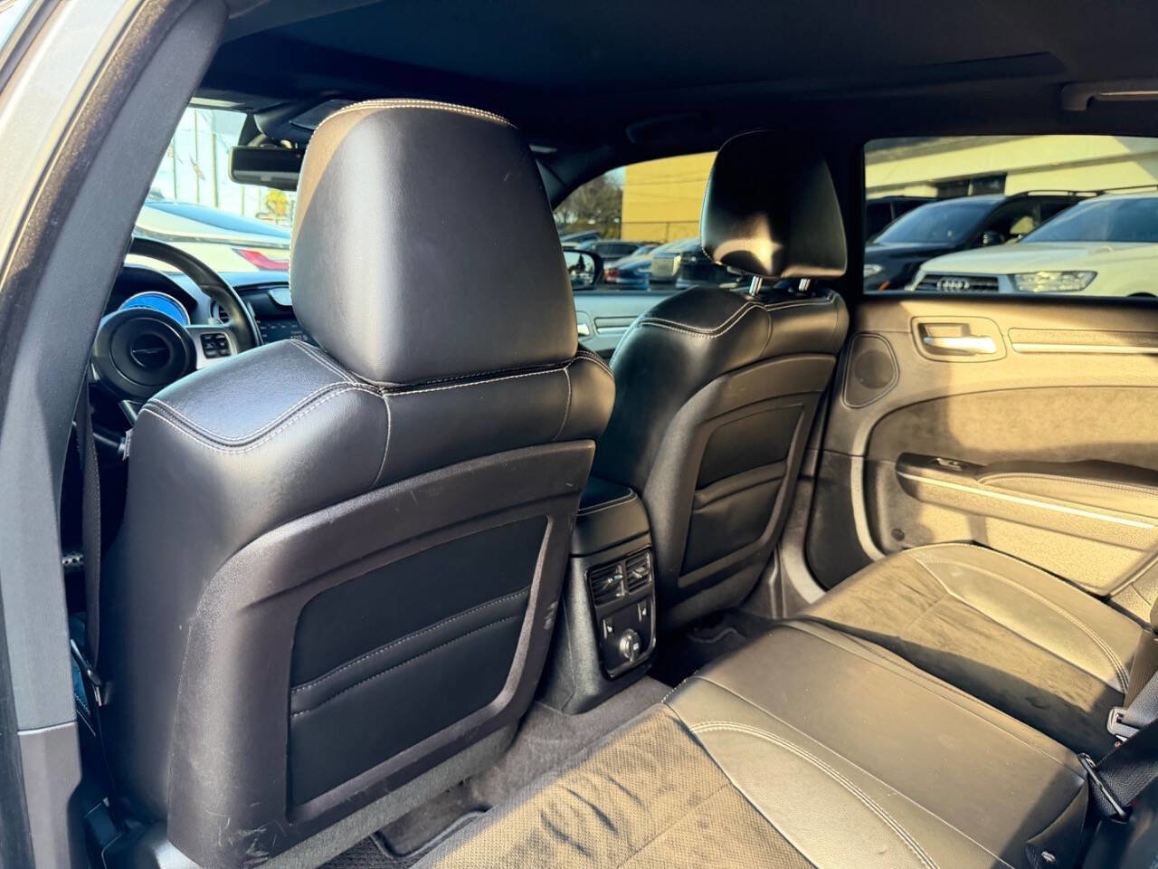 Used 2012 Chrysler 300 SRT8 w/ Leather Interior Group image 24