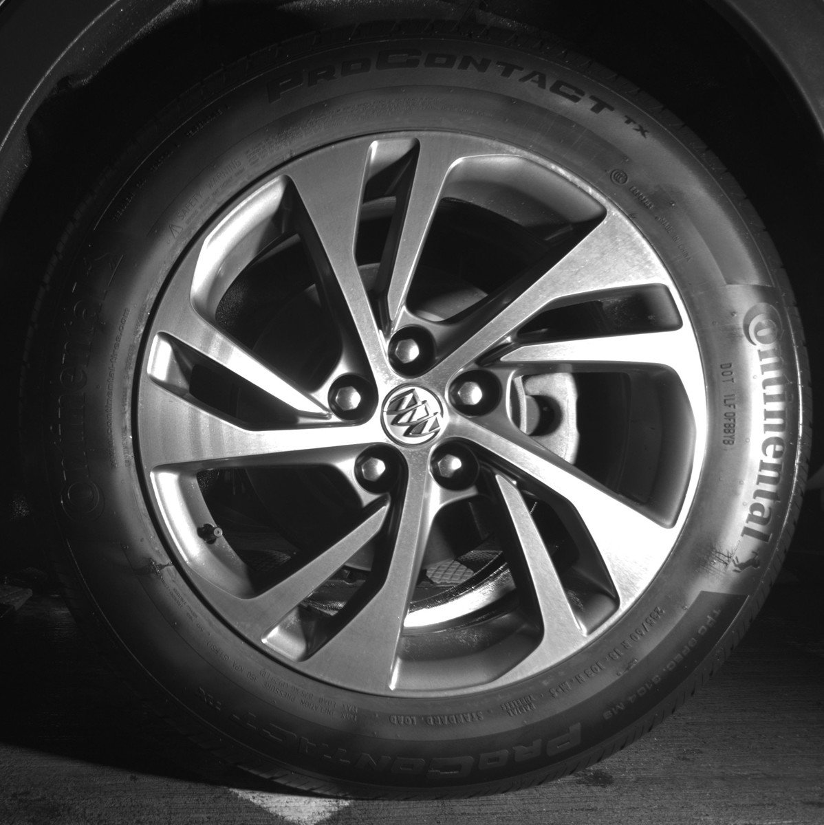 Used 2023 Buick Envision Essence image 14