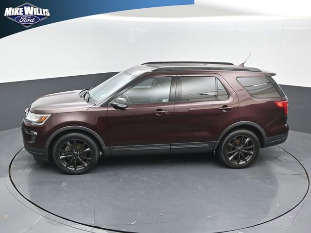 Used 2019 Ford Explorer XLT w/ Equipment Group 202A FWD image 12