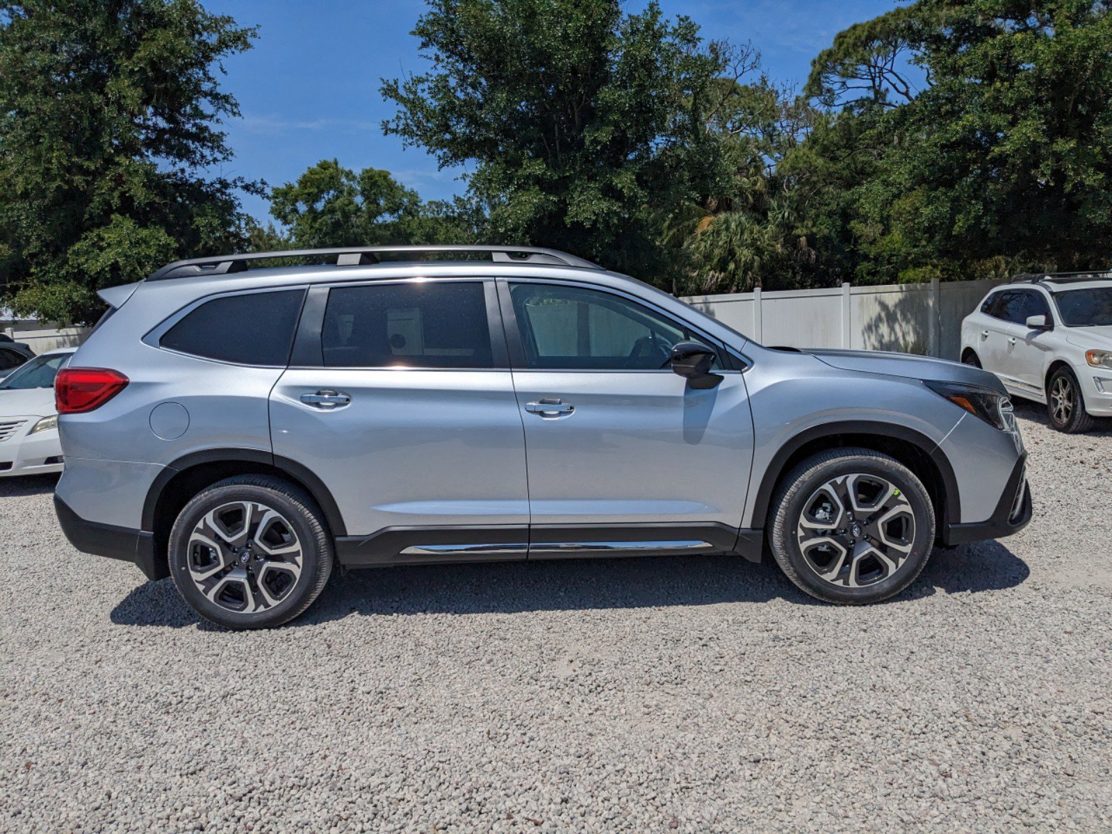 Certified 2024 Subaru Ascent Touring image 3