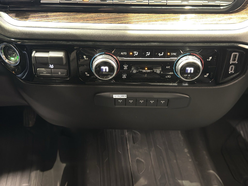 Used 2026 GMC Sierra 3500 SLE image 27