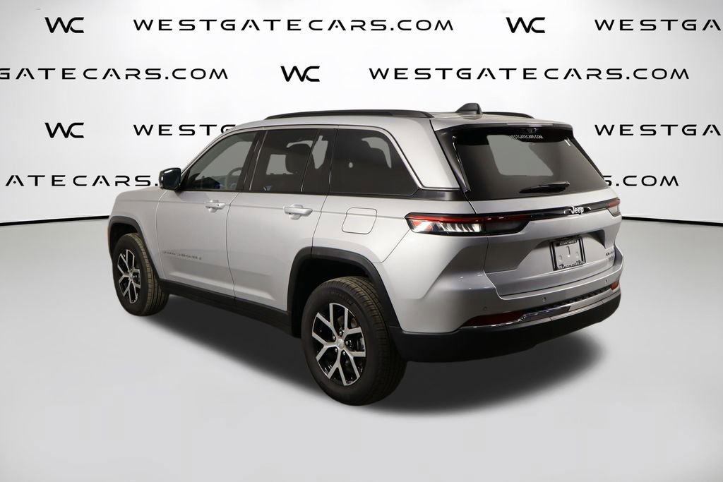 Used 2024 Jeep Grand Cherokee Limited w/ Luxury Tech Group II RWD image 52