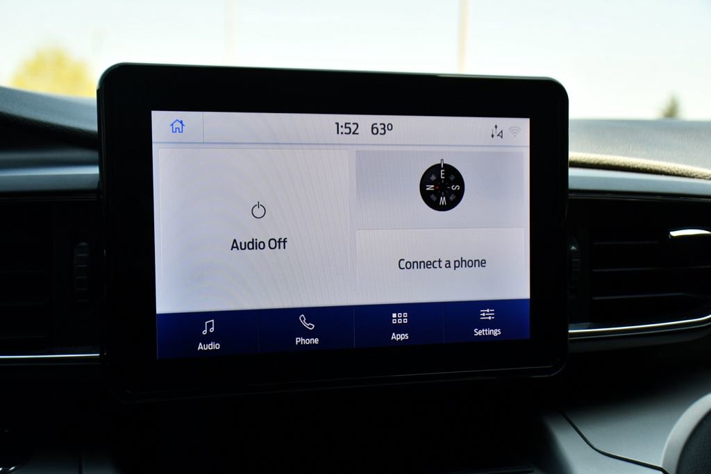 Used 2021 Ford Explorer XLT w/ Equipment Group 202A AWD/4WD image 32