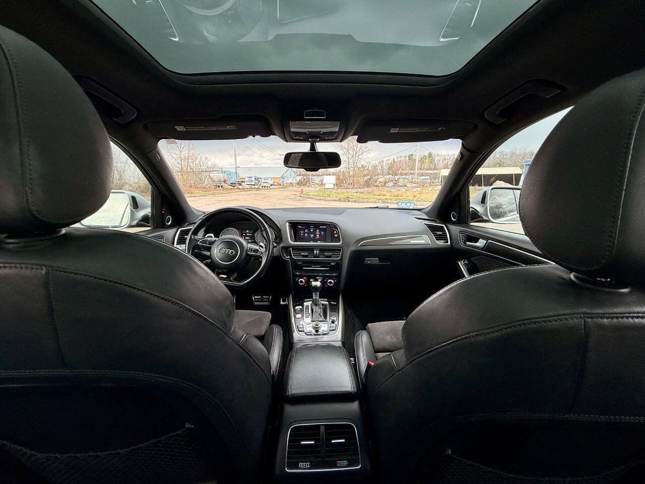 Used 2015 Audi SQ5 Premium Plus w/ Technology Package AWD/4WD image 15