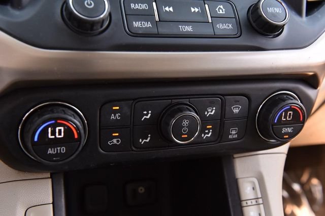 Used 2018 GMC Acadia Denali w/ Technology Package AWD/4WD image 19