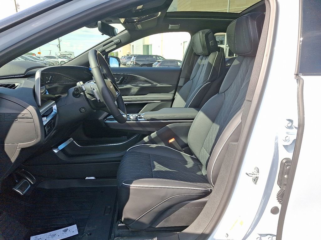 New 2026 Cadillac Lyriq V w/ Exterior Carbon Fiber Package image 6